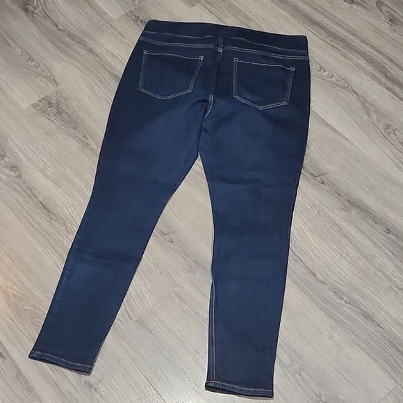 EUC Old Navy Dk Blue Mid Rise Rockstar Super Skinny Jeggings - Picture 6 of 6